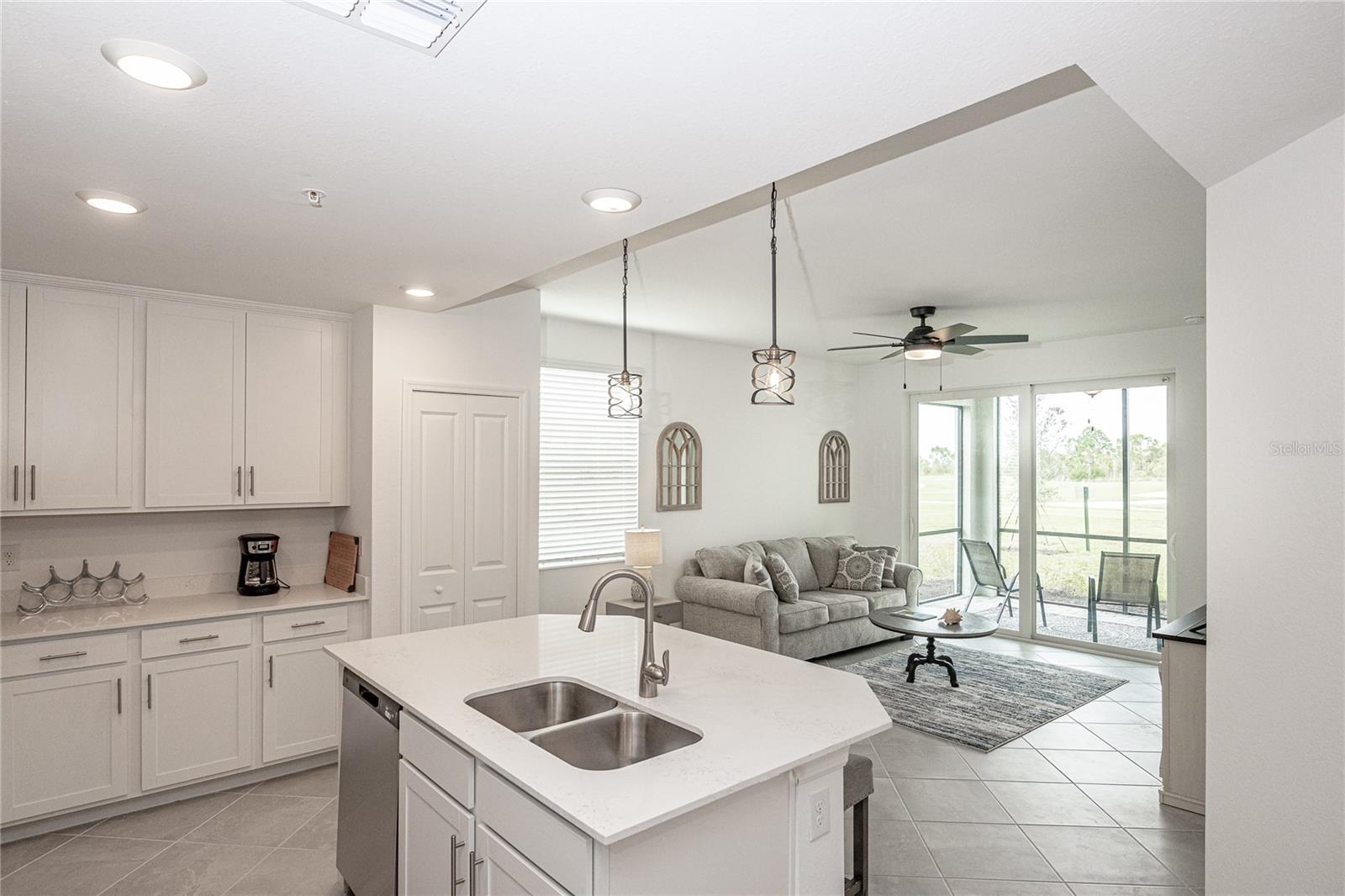 Welcome to our brand new, pet-friendly 3-bed, 2-bath condo on the first floor with stunning views of the 10th hole at Wellen Park Golf and Country Club. This gated retreat, just moments from downtown Wellen Park and the Atlanta Braves training stadium in Venice, Florida, offers a unique experience.
Highlights:
- Fully furnished with modern decor
- Private patio overlooking the golf course
- Master bedroom with ensuite bathroom
- Well-equipped kitchen for your culinary needs
- Gated community for added security
- Includes 2 golf memberships
- Pet-friendly
- NO carpet throughout the condo
Explore Nearby:
- Proximity to Atlanta Braves stadium and downtown Wellen Park
- Easy access to historic districts, theaters, shopping, and dining
- Discover Venice's world class beautiful beaches and cultural attractions
Whether you seek relaxation or adventure, our condo is the ideal base for an unforgettable stay. Book now and experience the best of Venice, Florida!