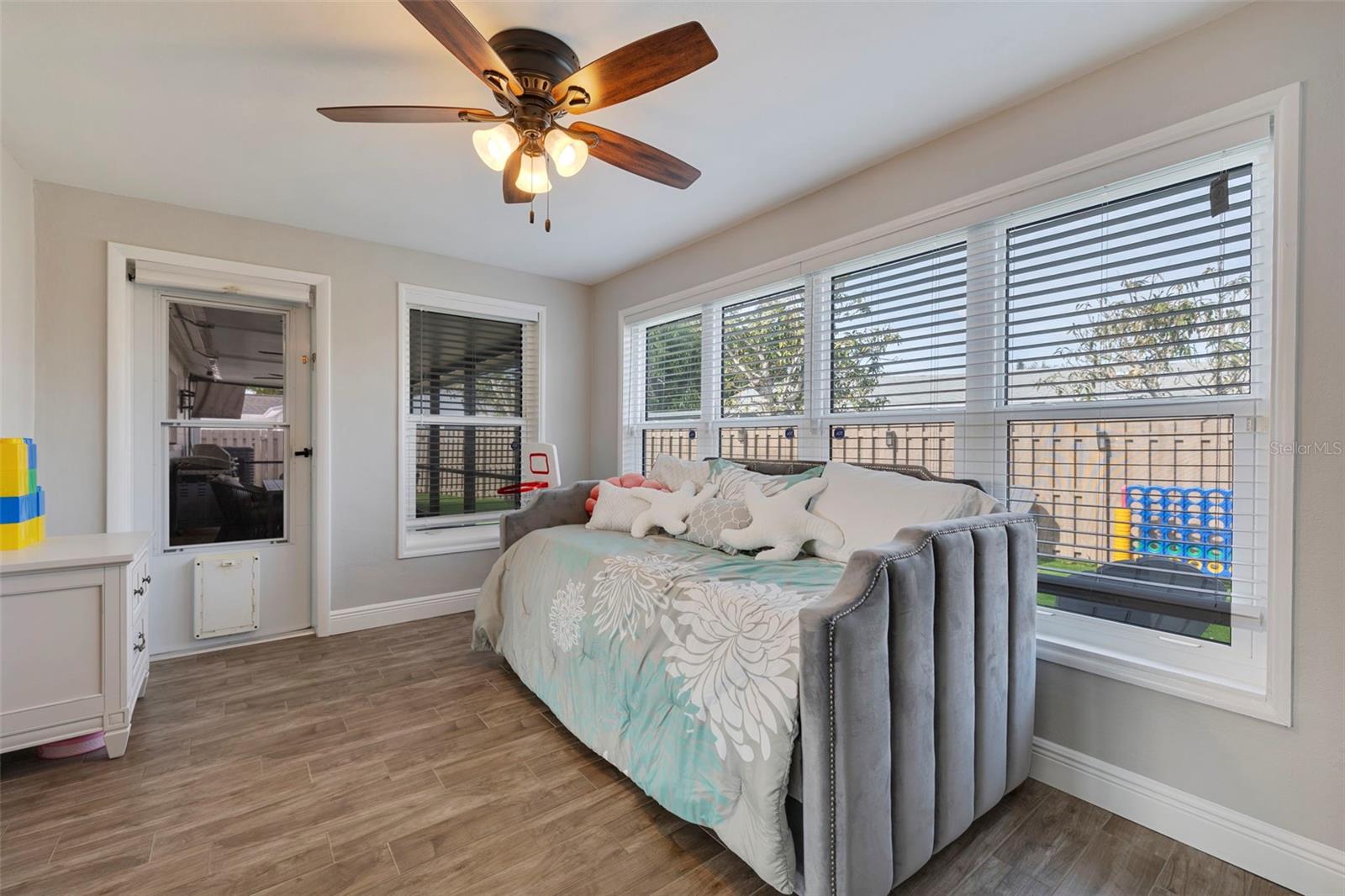 SPITZERS BLK 6 REP OF 5TH ADD TO HARBOR SHORES - Residential