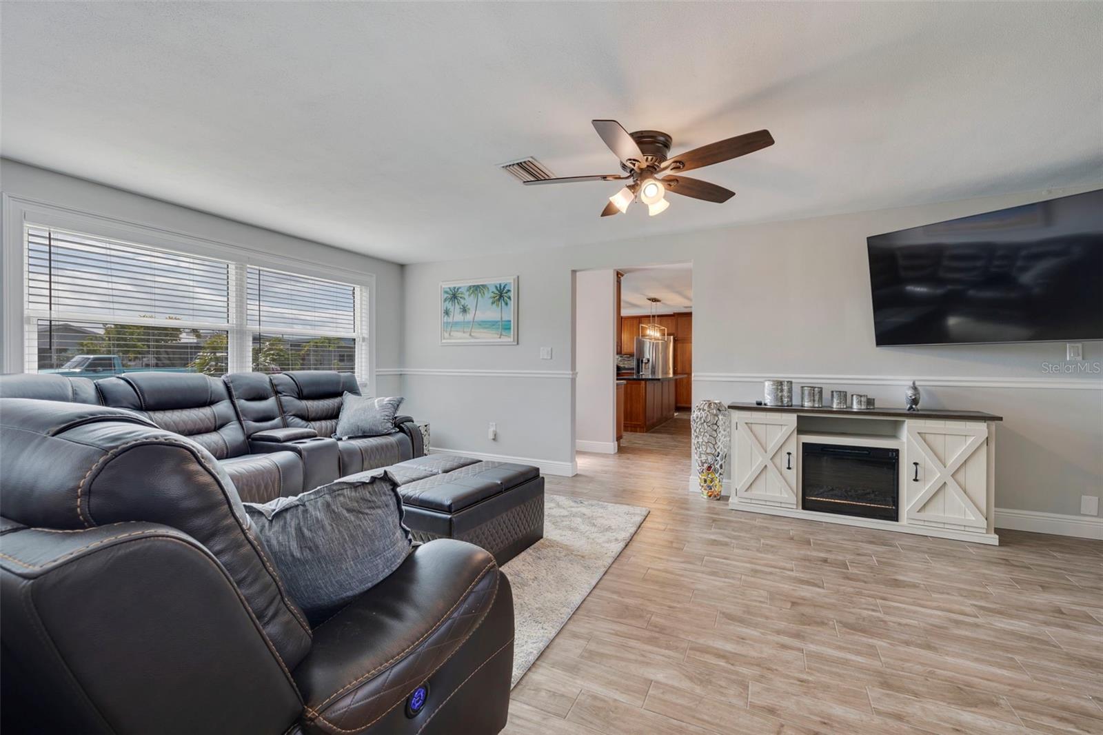 SPITZERS BLK 6 REP OF 5TH ADD TO HARBOR SHORES - Residential