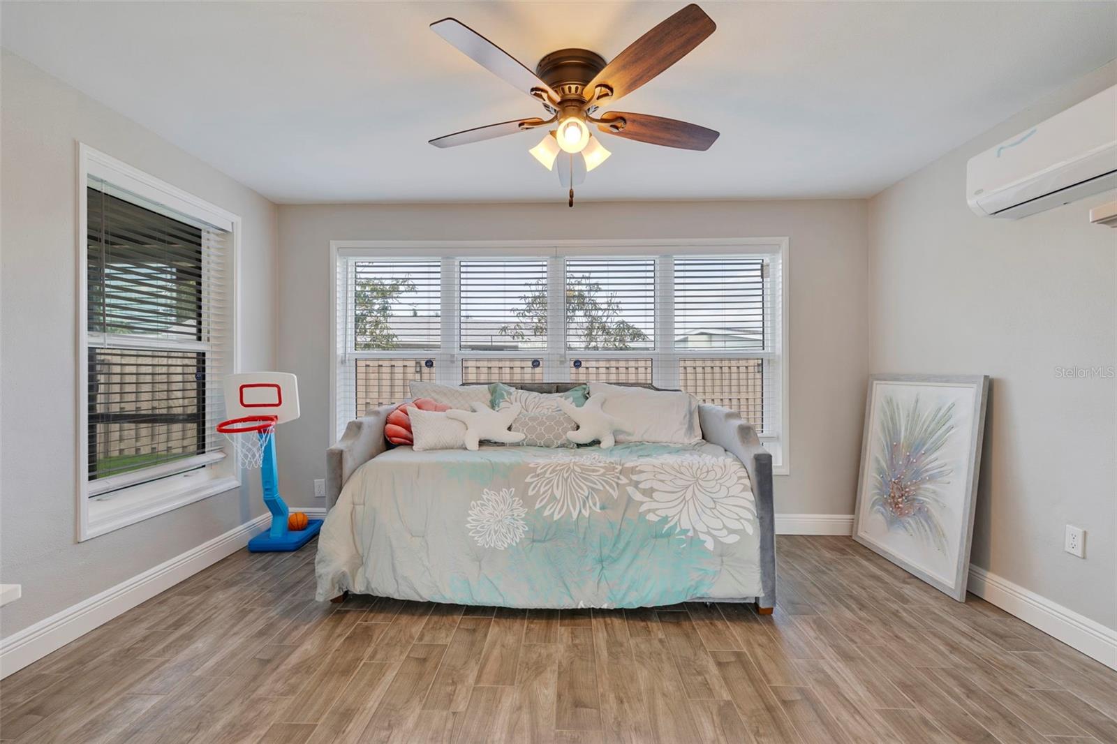 SPITZERS BLK 6 REP OF 5TH ADD TO HARBOR SHORES - Residential