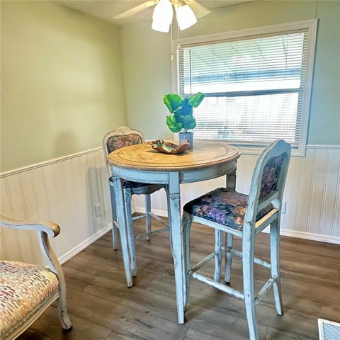 Tiny photo for 818 Michigan Street, Wildwood, FL 34785 (MLS # OM725717)