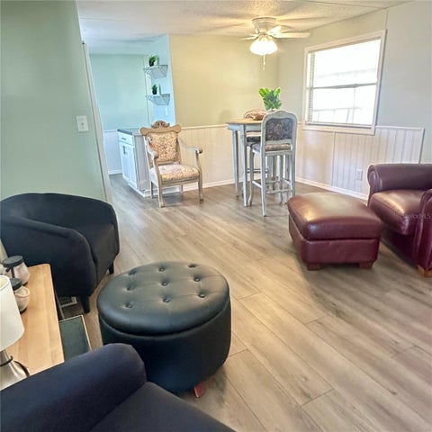 Tiny photo for 818 Michigan Street, Wildwood, FL 34785 (MLS # OM725717)