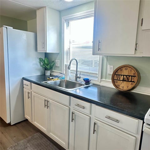 Tiny photo for 818 Michigan Street, Wildwood, FL 34785 (MLS # OM725717)