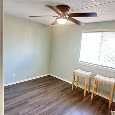 Tiny photo for 818 Michigan Street, Wildwood, FL 34785 (MLS # OM725717)