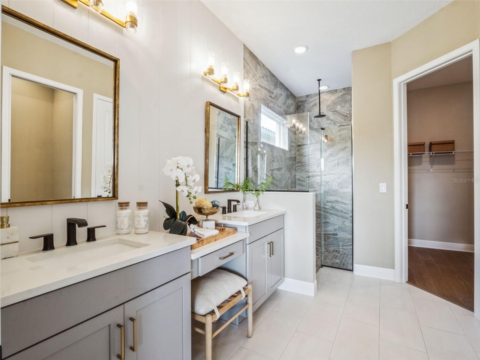 BELLA COLLINA WEST SUB - Residential