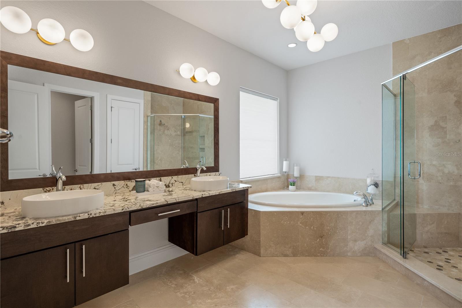 CASABELLA PH 2 - Residential