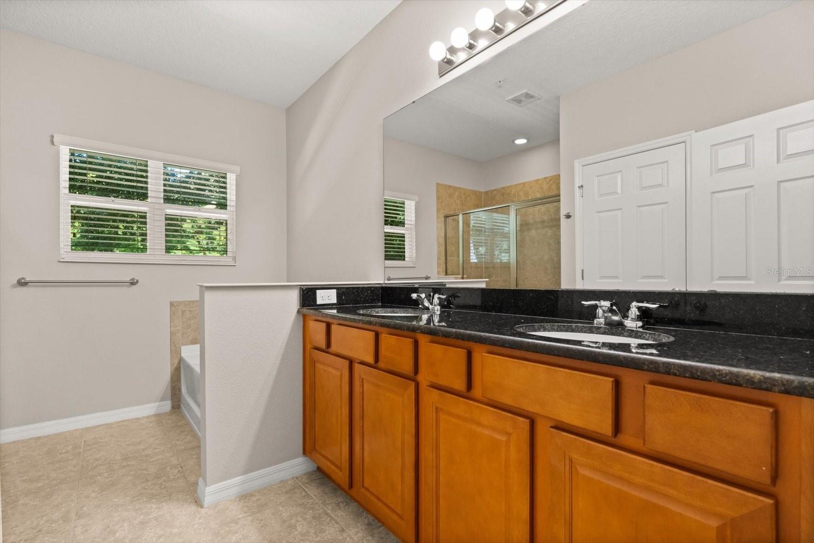 WALKERS GROVE TWNHMS - Residential