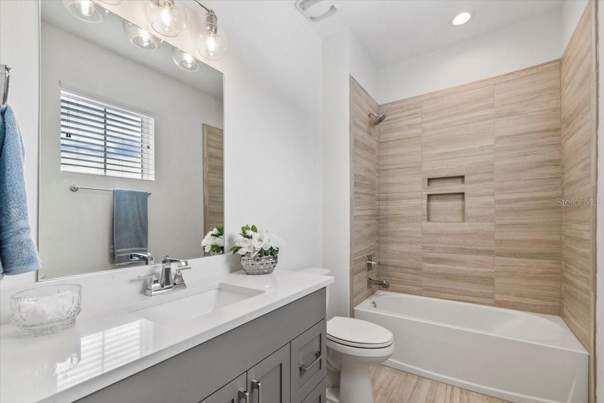 OAKLAND PARK - Residential