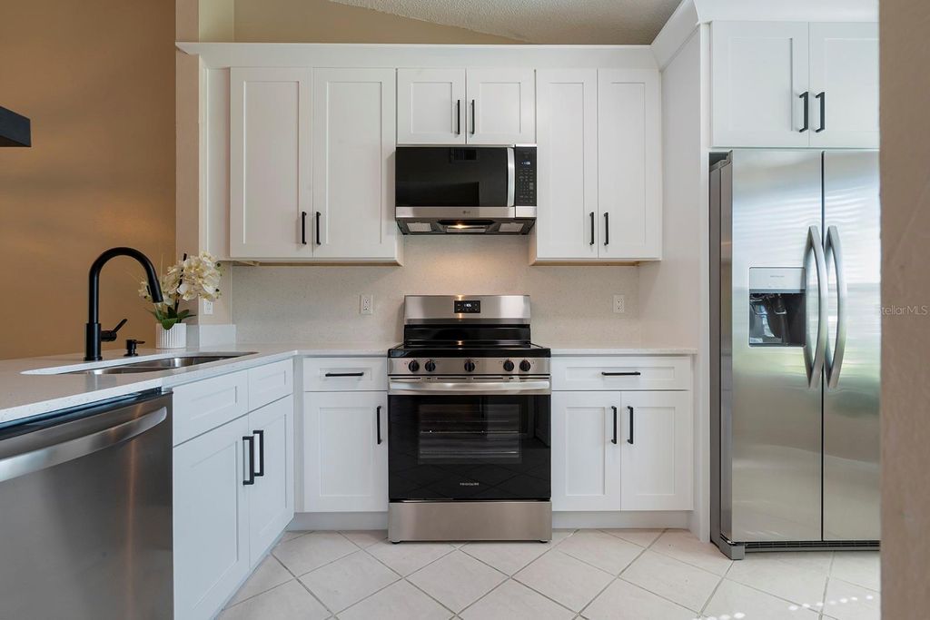 Photo of 2640 King Oak Circle, Saint Cloud, FL 34769 (MLS # O6358042)