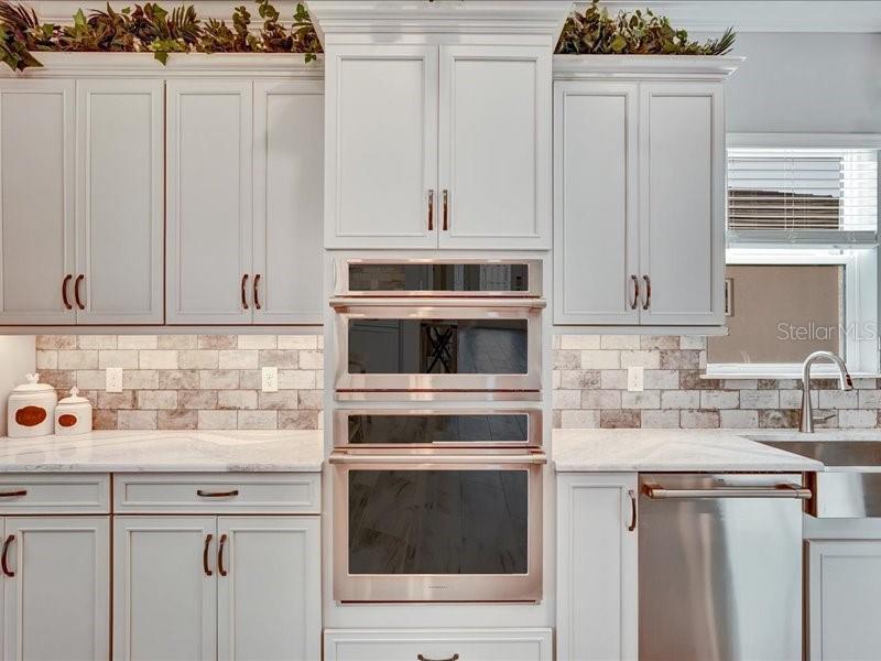 AZARIO ESPLANADE PH VI - Residential