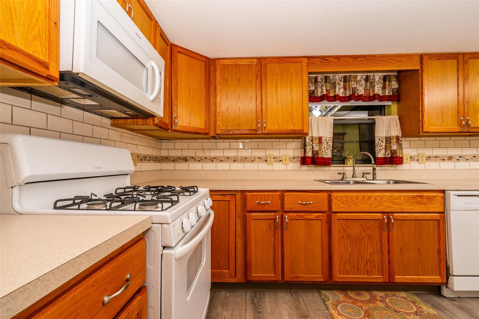 Florida Shores 01 - Residential