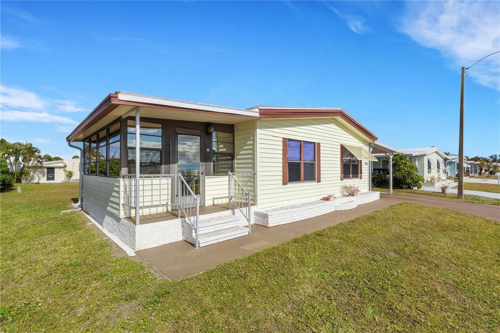 Photo of 357 Longwood Drive, Venice, FL 34285 (MLS # N6142013)