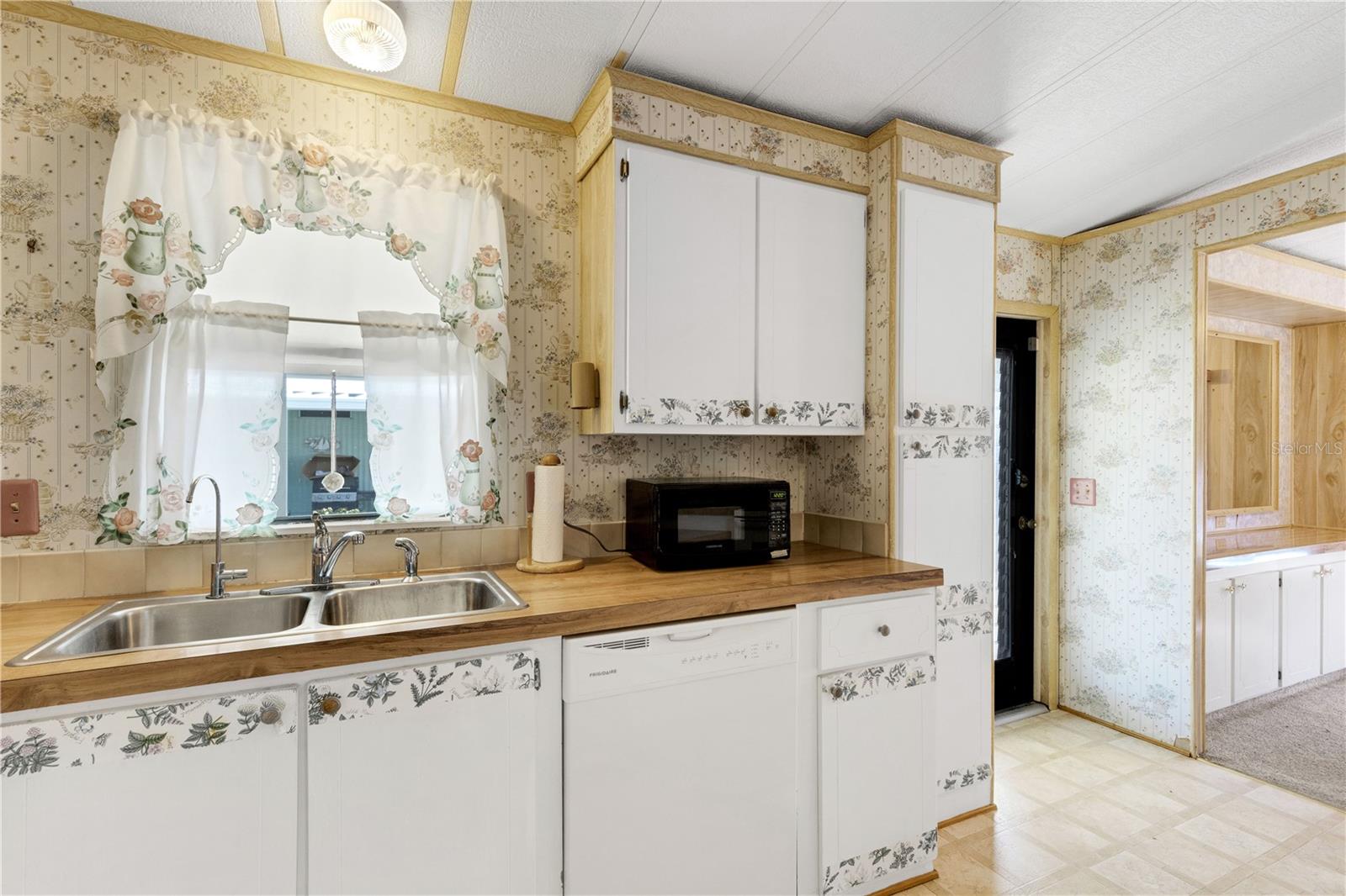 SANDALWOOD PARK - Residential