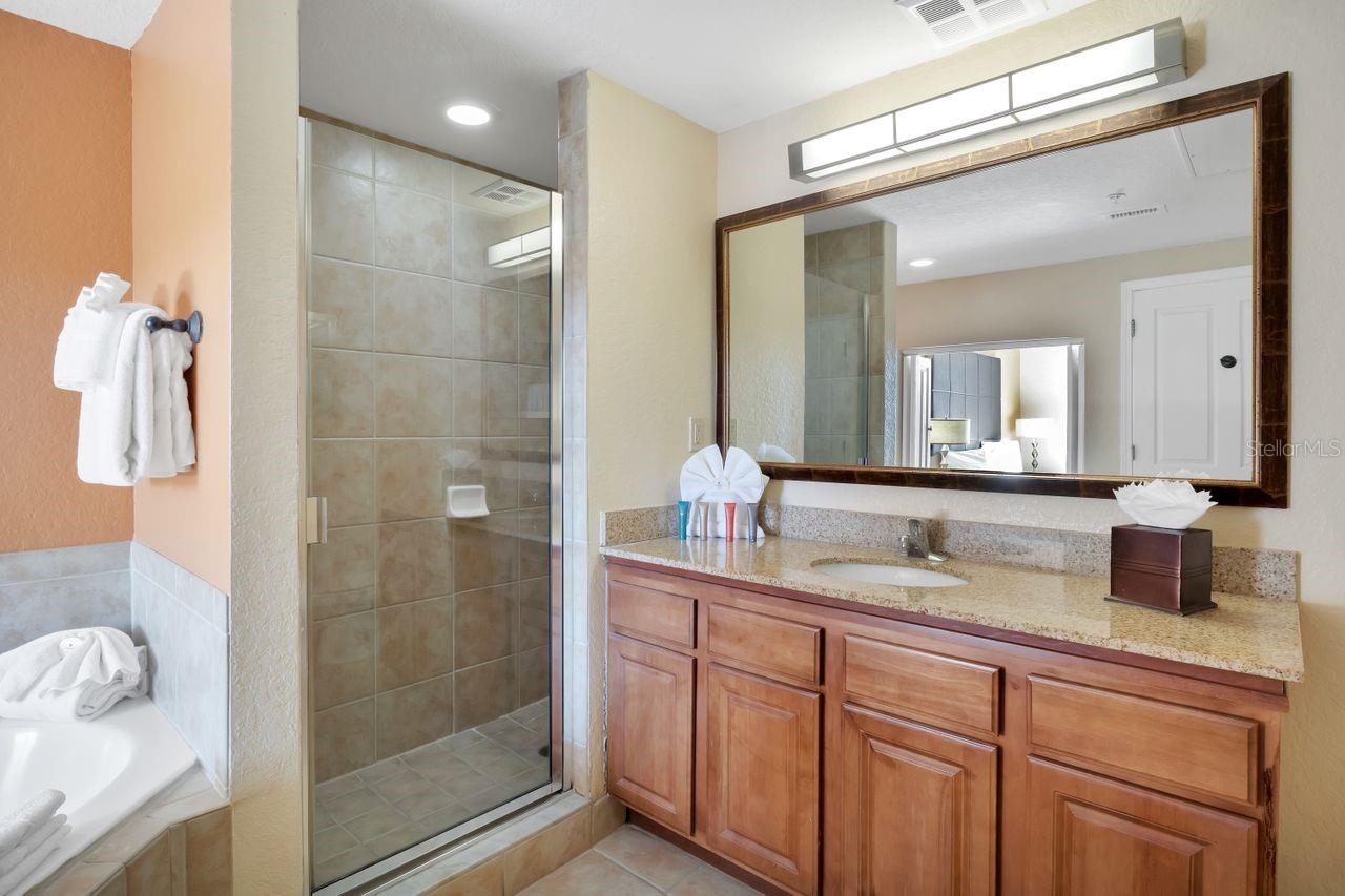 FLORIDAYS ORLANDO RESIDENCE - Residential