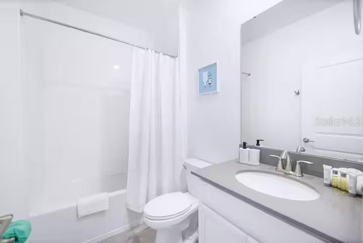 STOREY LAKE 4 - Residential