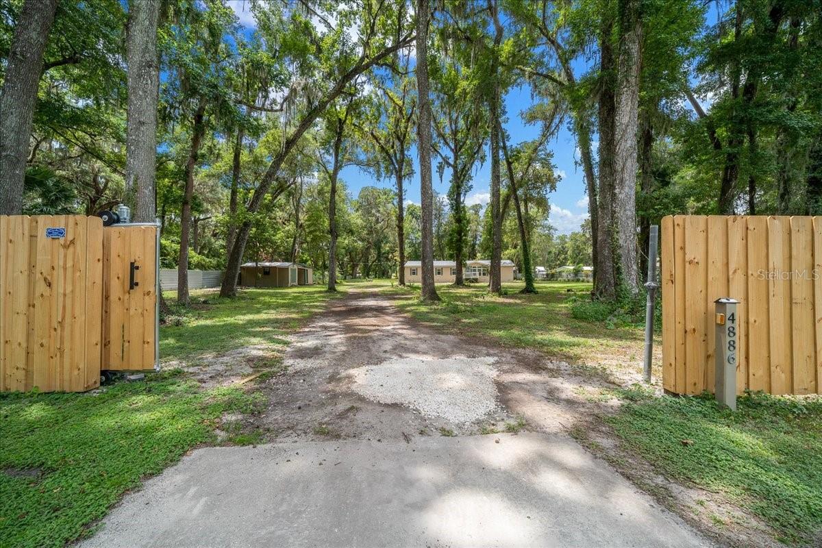 4886 E HIGHWAY 316