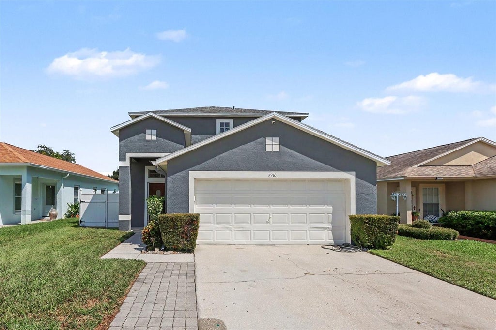 Photo of 8910 Bridgeford Oaks Drive, Temple Terrace, FL 33637 (MLS # TB8544143)