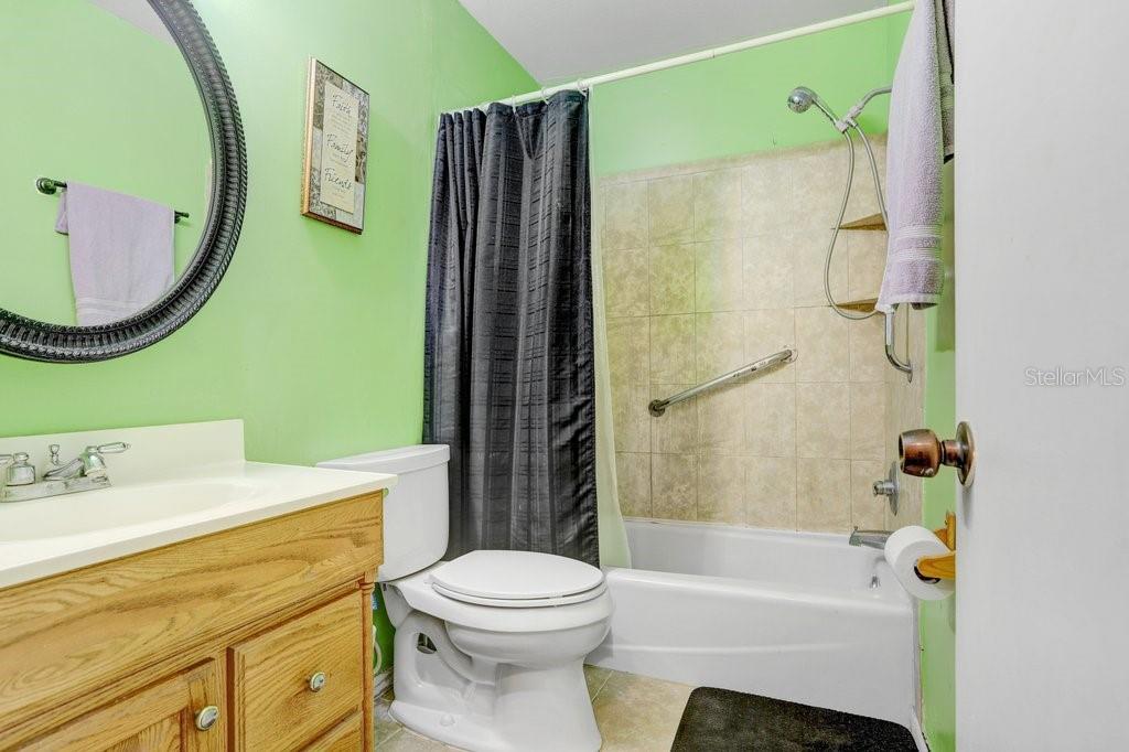 GIBSONS ARTESIAN LANDS SECTIO - Residential