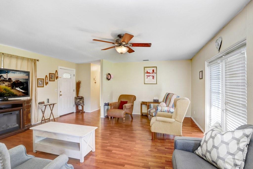 GIBSONS ARTESIAN LANDS SECTIO - Residential