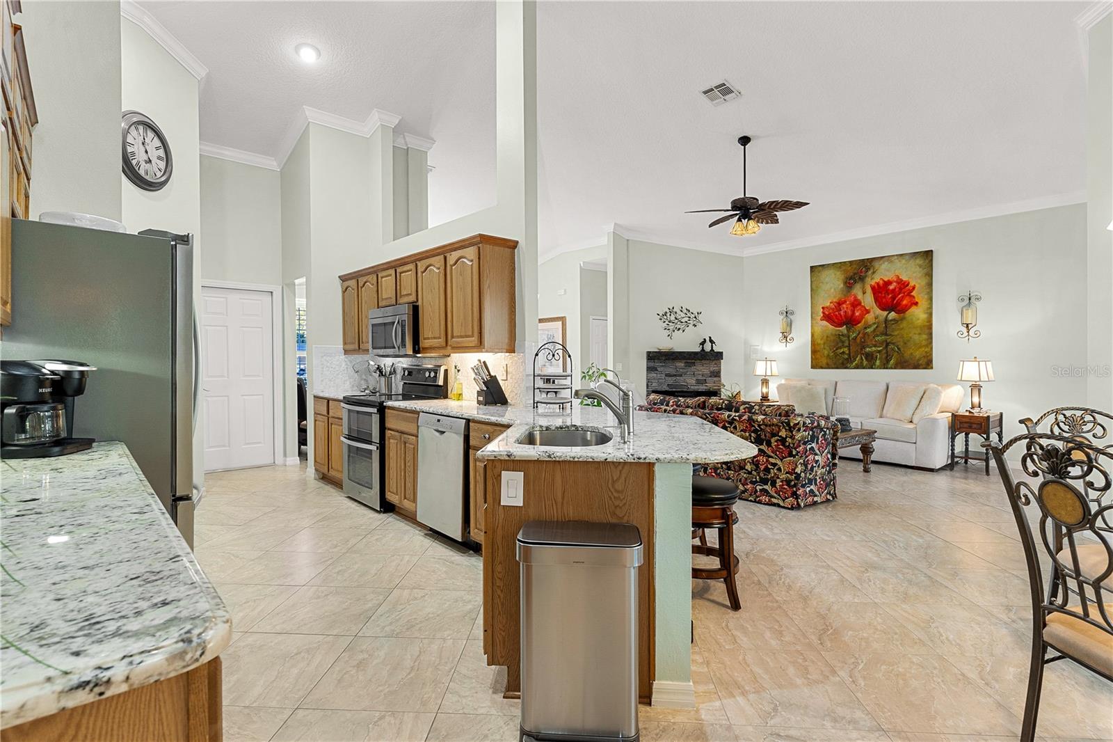 GROVE/HARBOR HILLS - Residential