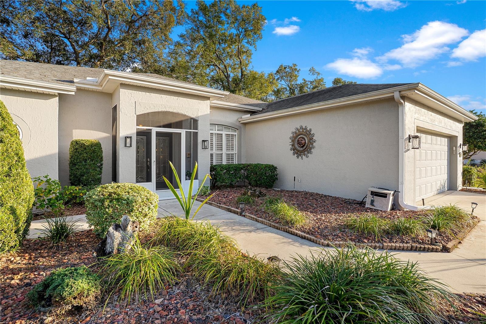 GROVE/HARBOR HILLS - Residential