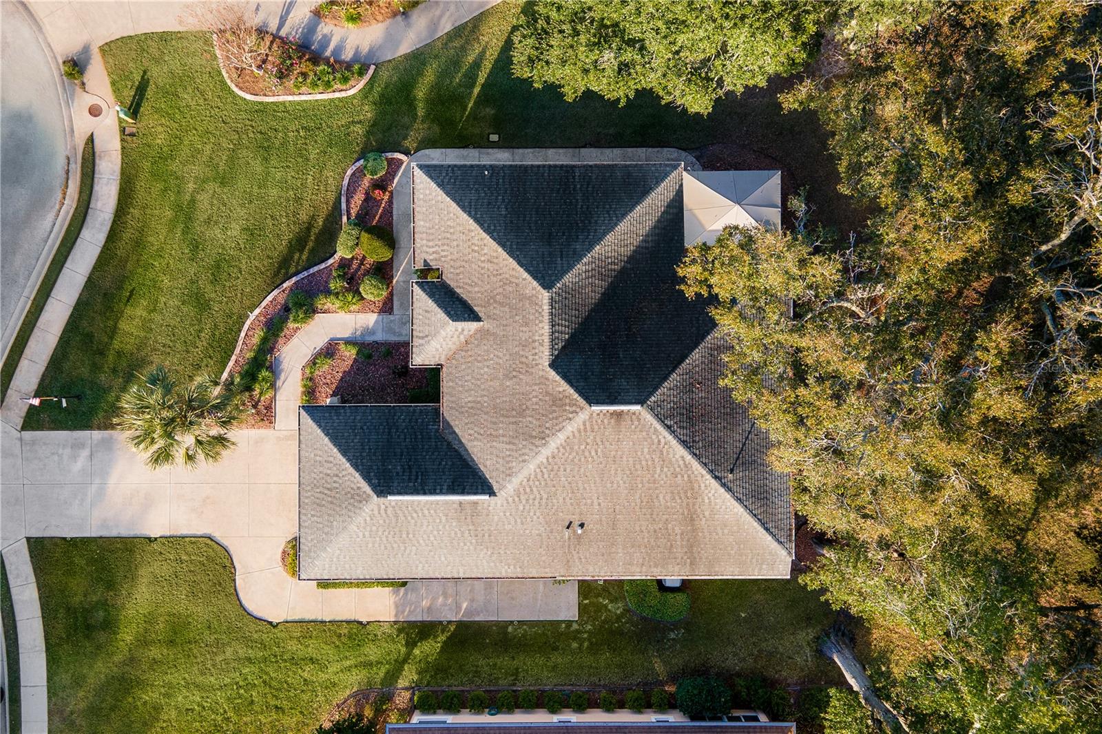 GROVE/HARBOR HILLS - Residential