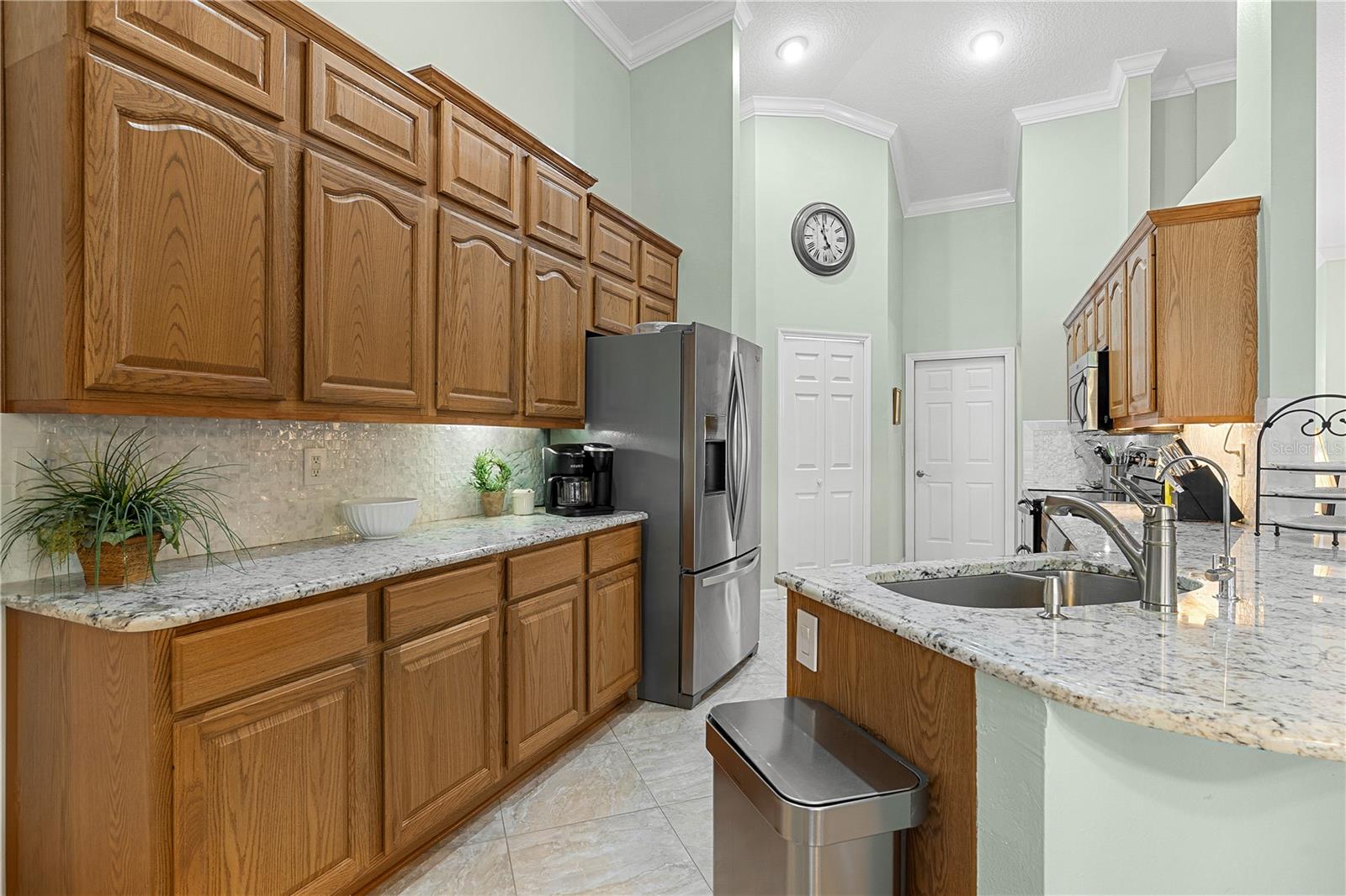 GROVE/HARBOR HILLS - Residential