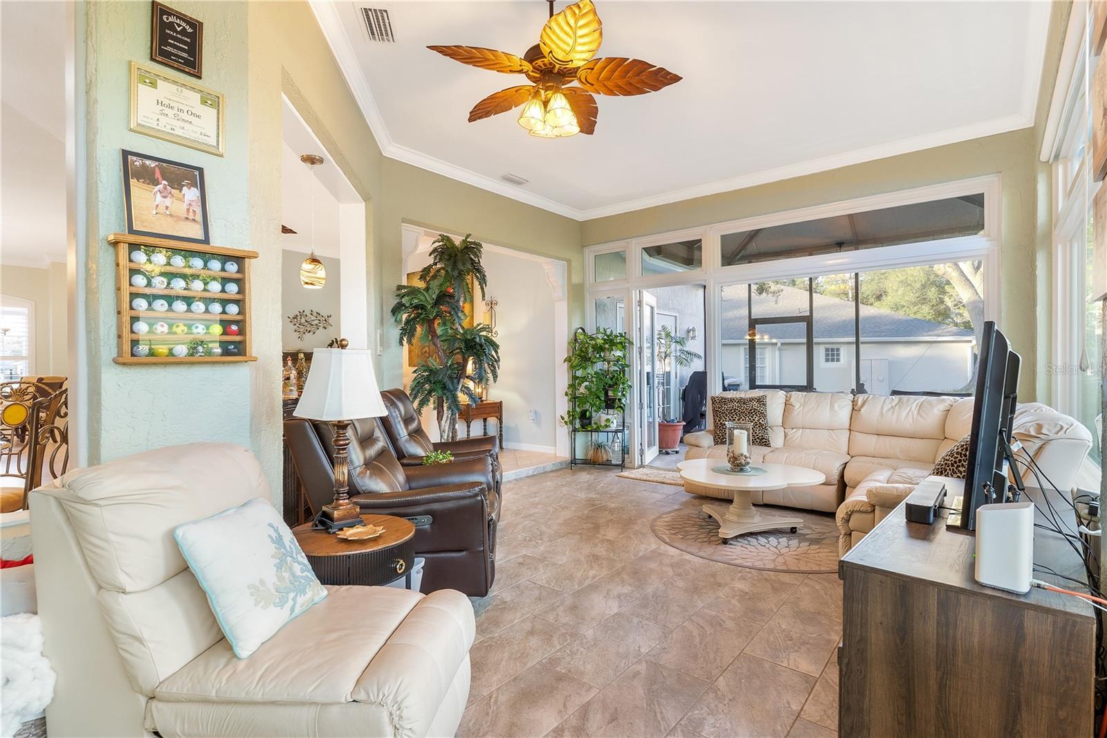 GROVE/HARBOR HILLS - Residential