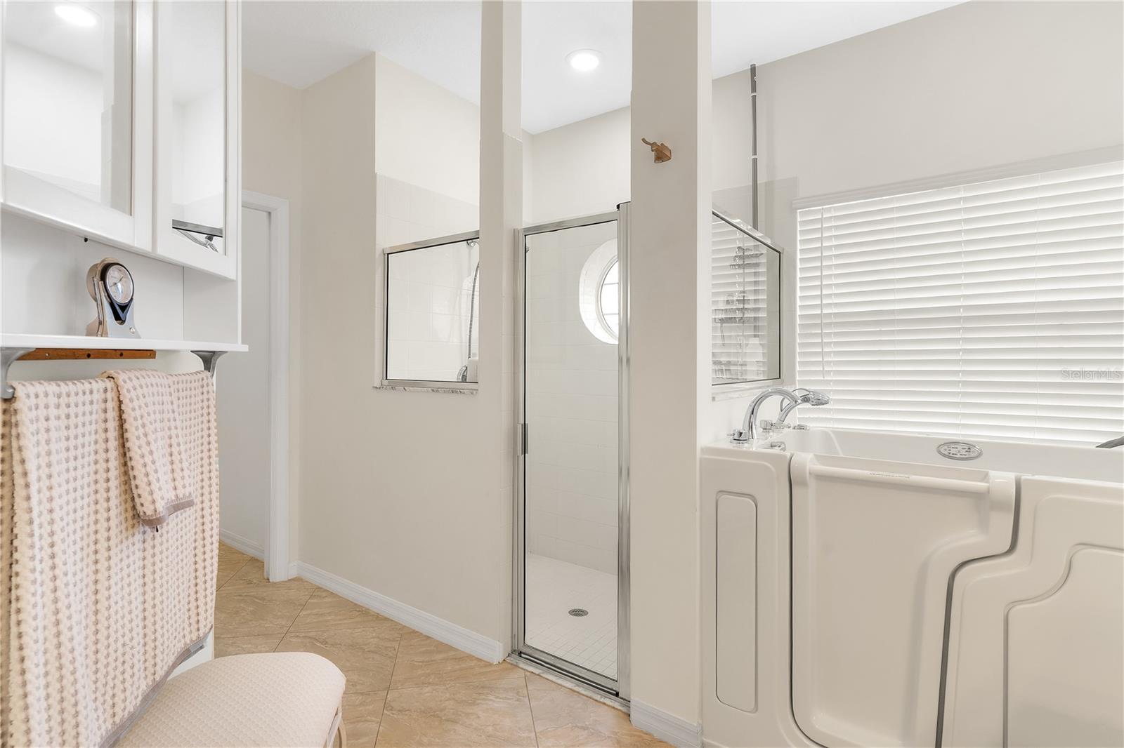 GROVE/HARBOR HILLS - Residential