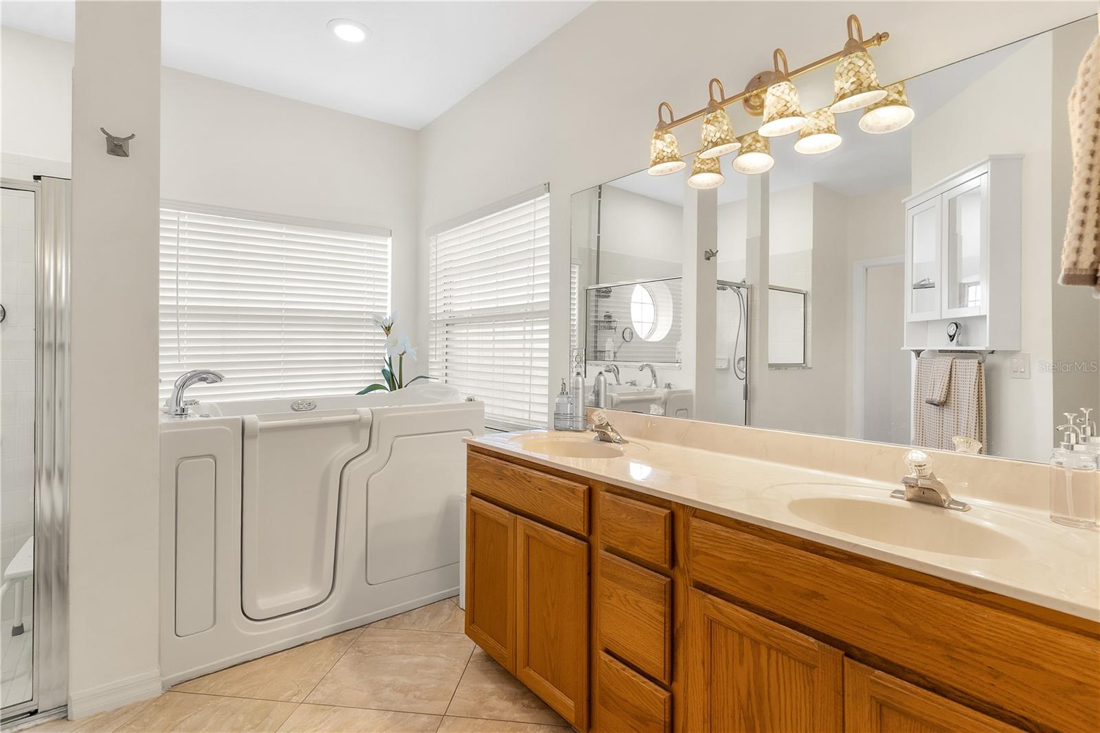 GROVE/HARBOR HILLS - Residential