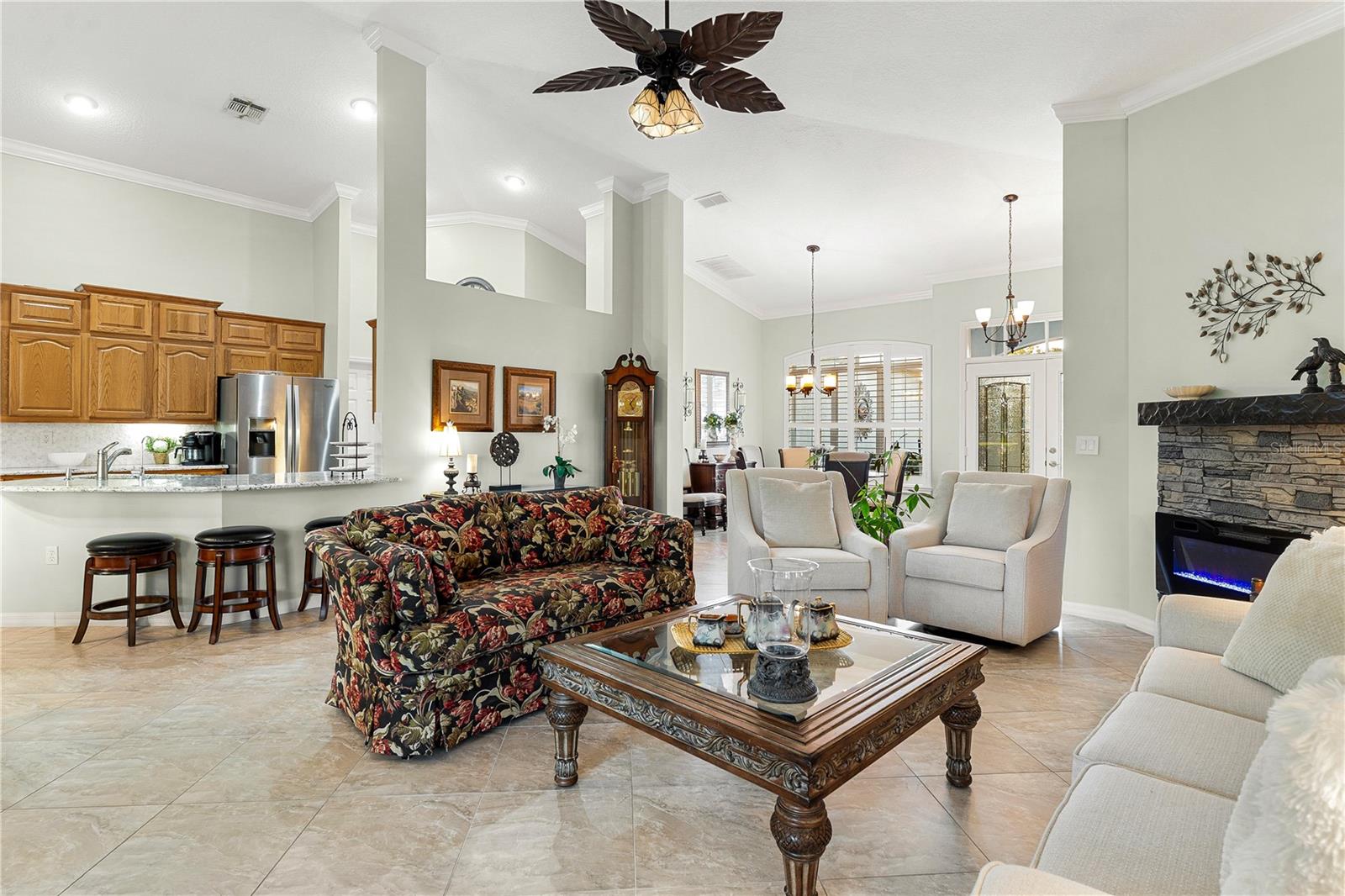 GROVE/HARBOR HILLS - Residential