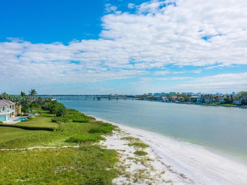 A home in LONGBOAT KEY