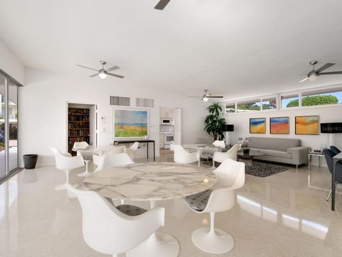 A home in LONGBOAT KEY