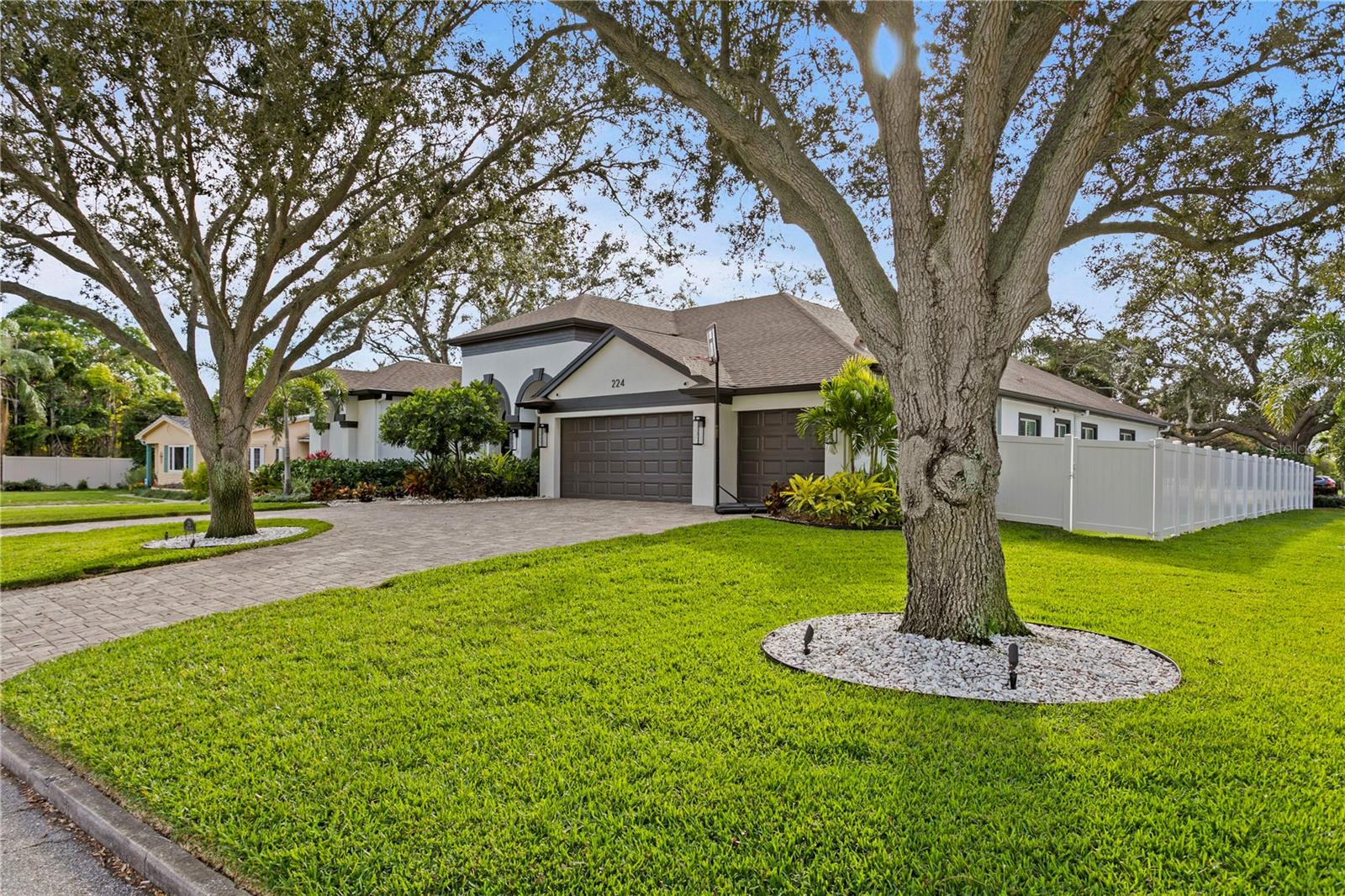 SNELL ISLE BRIGHTBAY - Residential