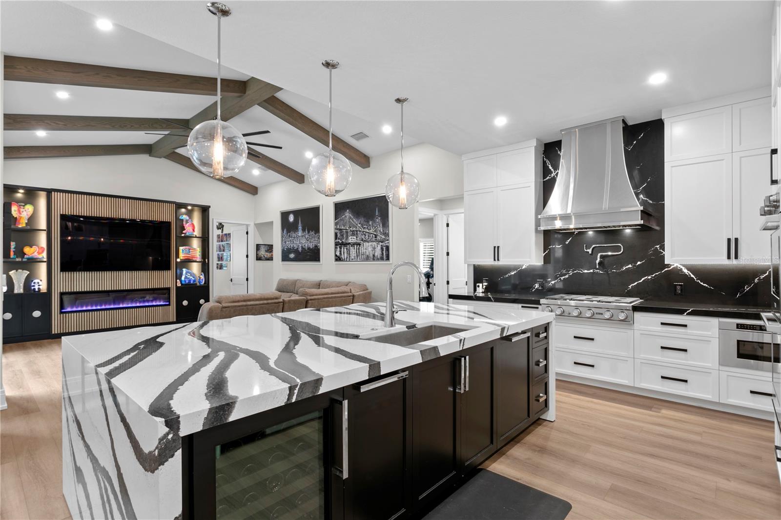 SNELL ISLE BRIGHTBAY - Residential