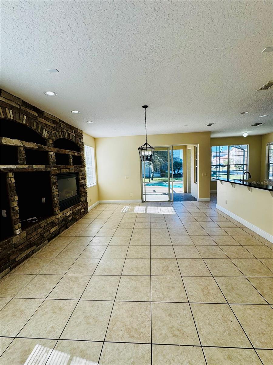 CEDAR BEND AT MEADOW WOODS - Residential