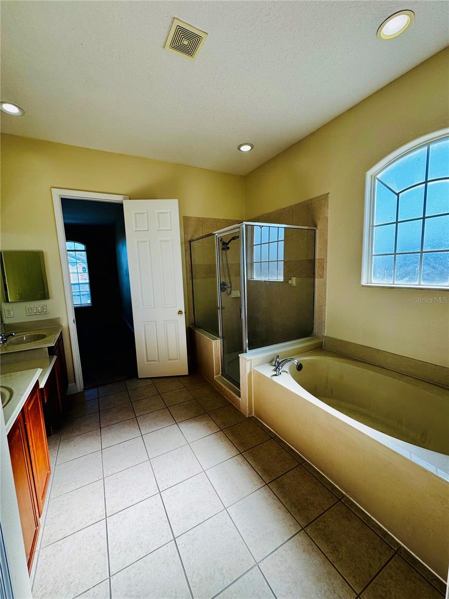 CEDAR BEND AT MEADOW WOODS - Residential