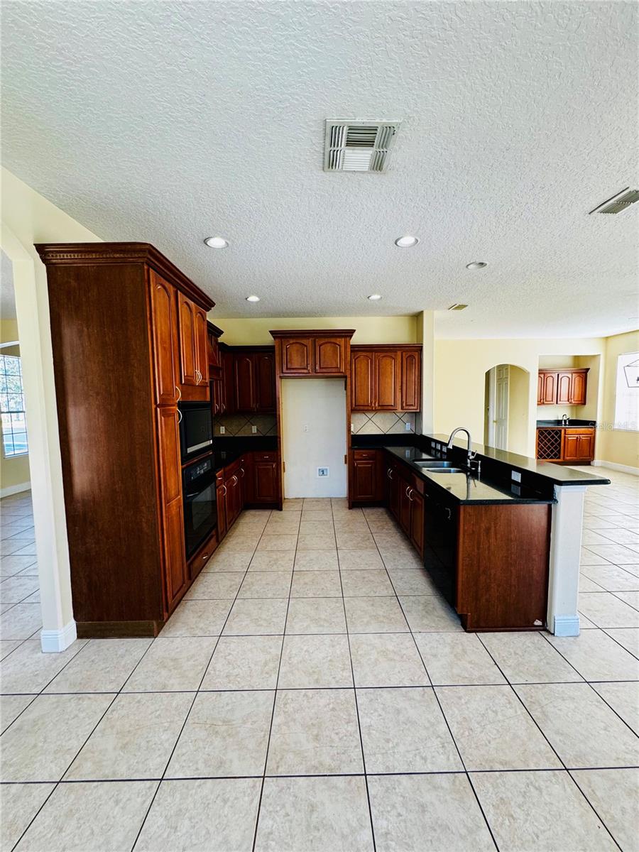 CEDAR BEND AT MEADOW WOODS - Residential