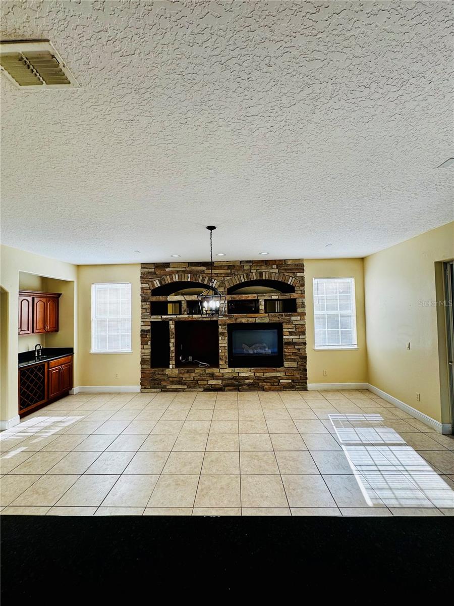 CEDAR BEND AT MEADOW WOODS - Residential