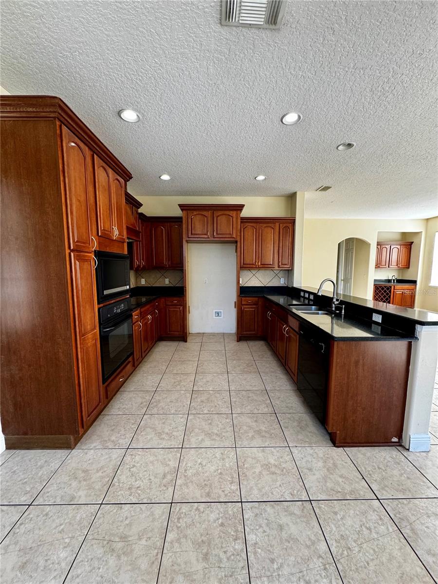 CEDAR BEND AT MEADOW WOODS - Residential