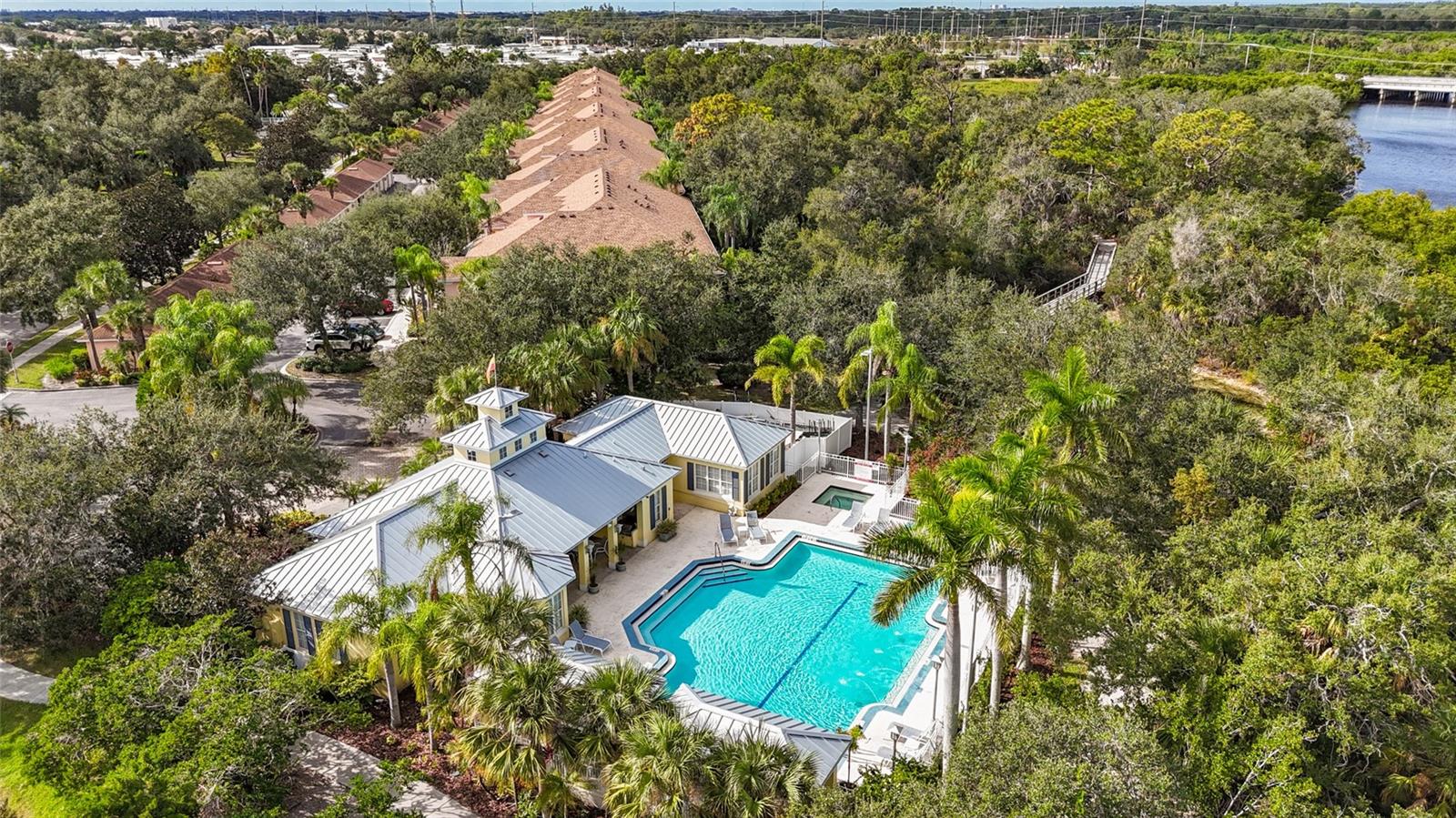 HARBORAGE ON BRADEN RIVER I PH I - Residential