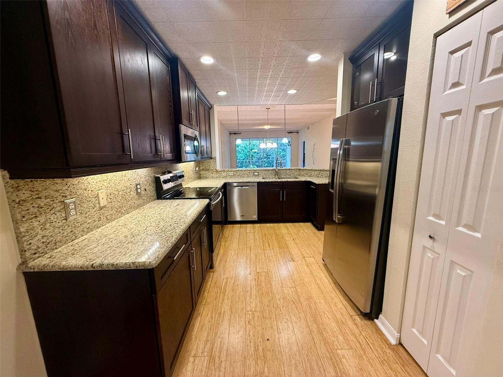 HARBORAGE ON BRADEN RIVER I PH I - Residential