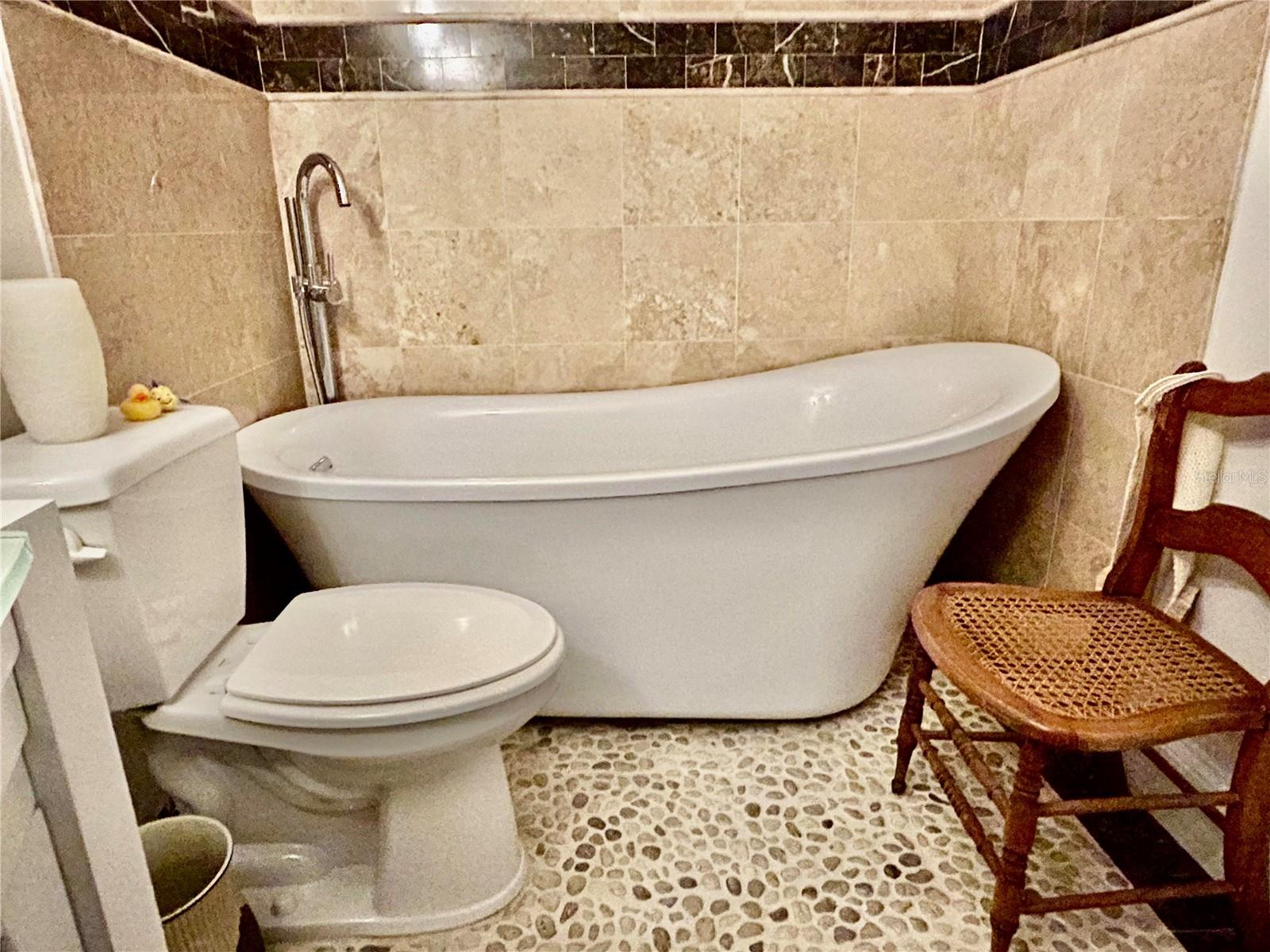 WEST COVE - Residential