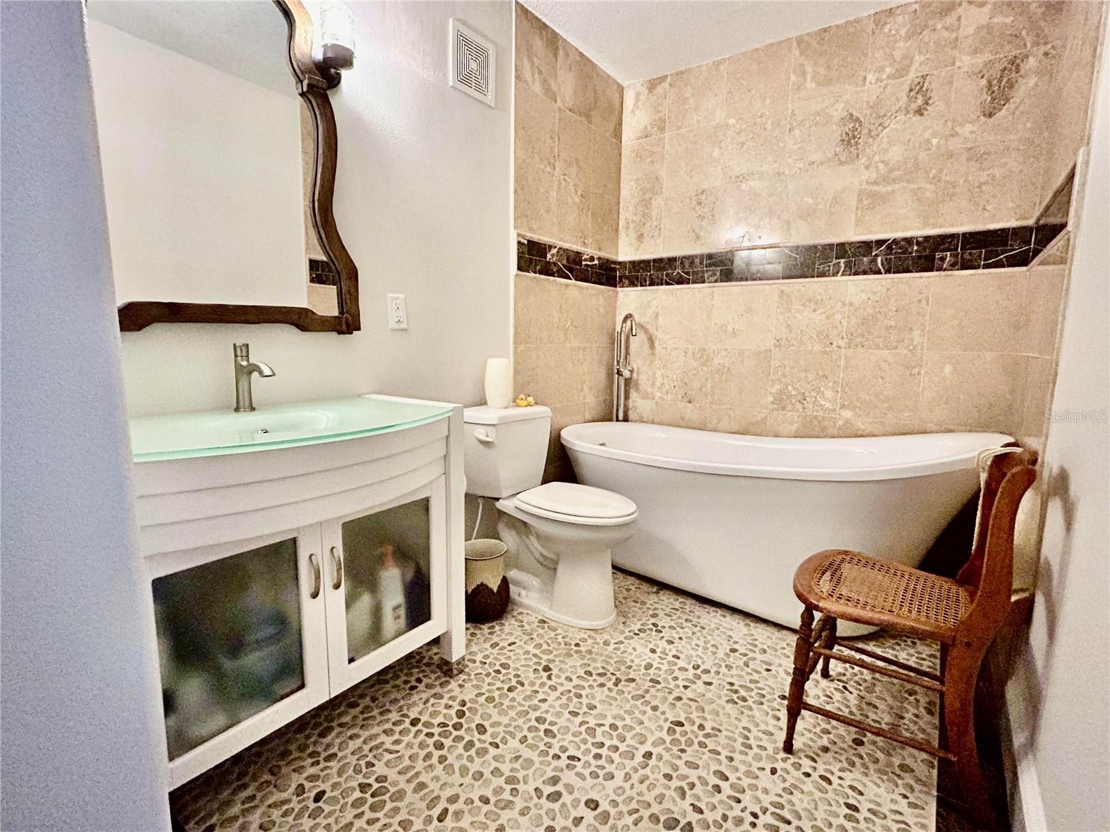 WEST COVE - Residential