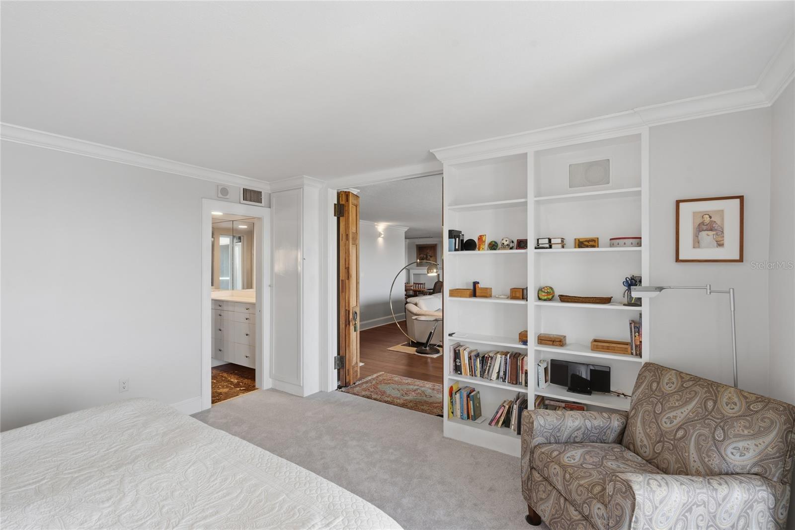 WEST COVE - Residential