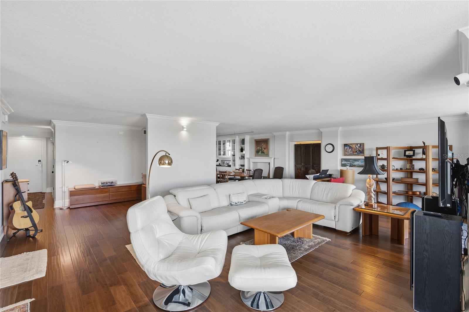 WEST COVE - Residential