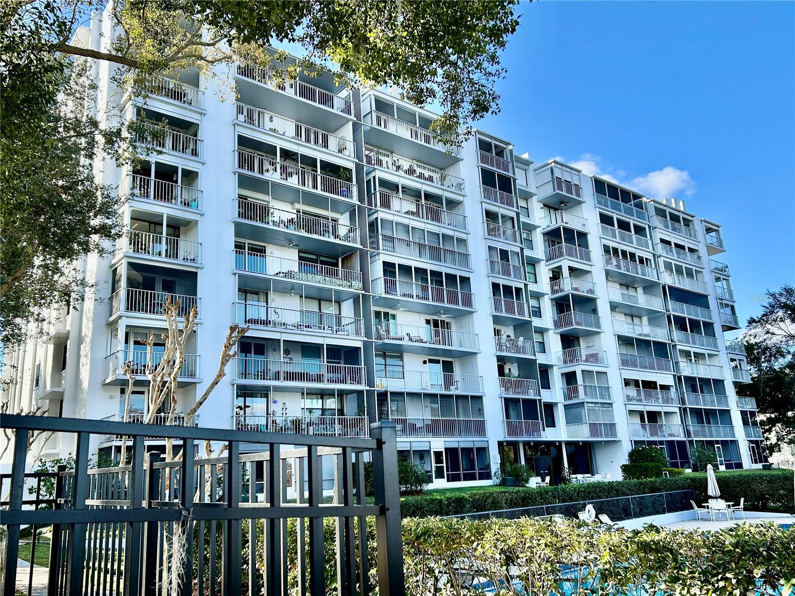 WEST COVE - Residential