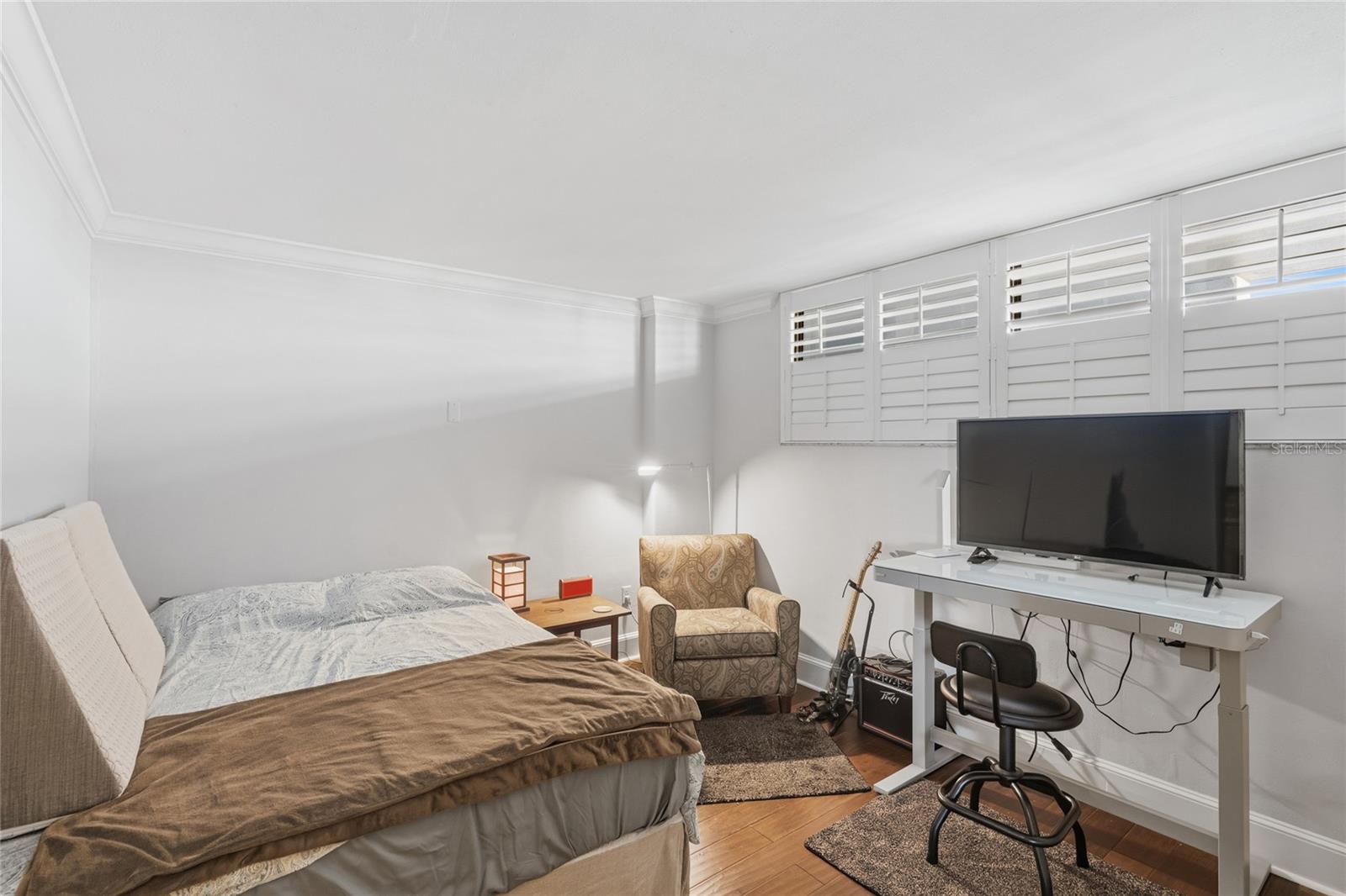 WEST COVE - Residential