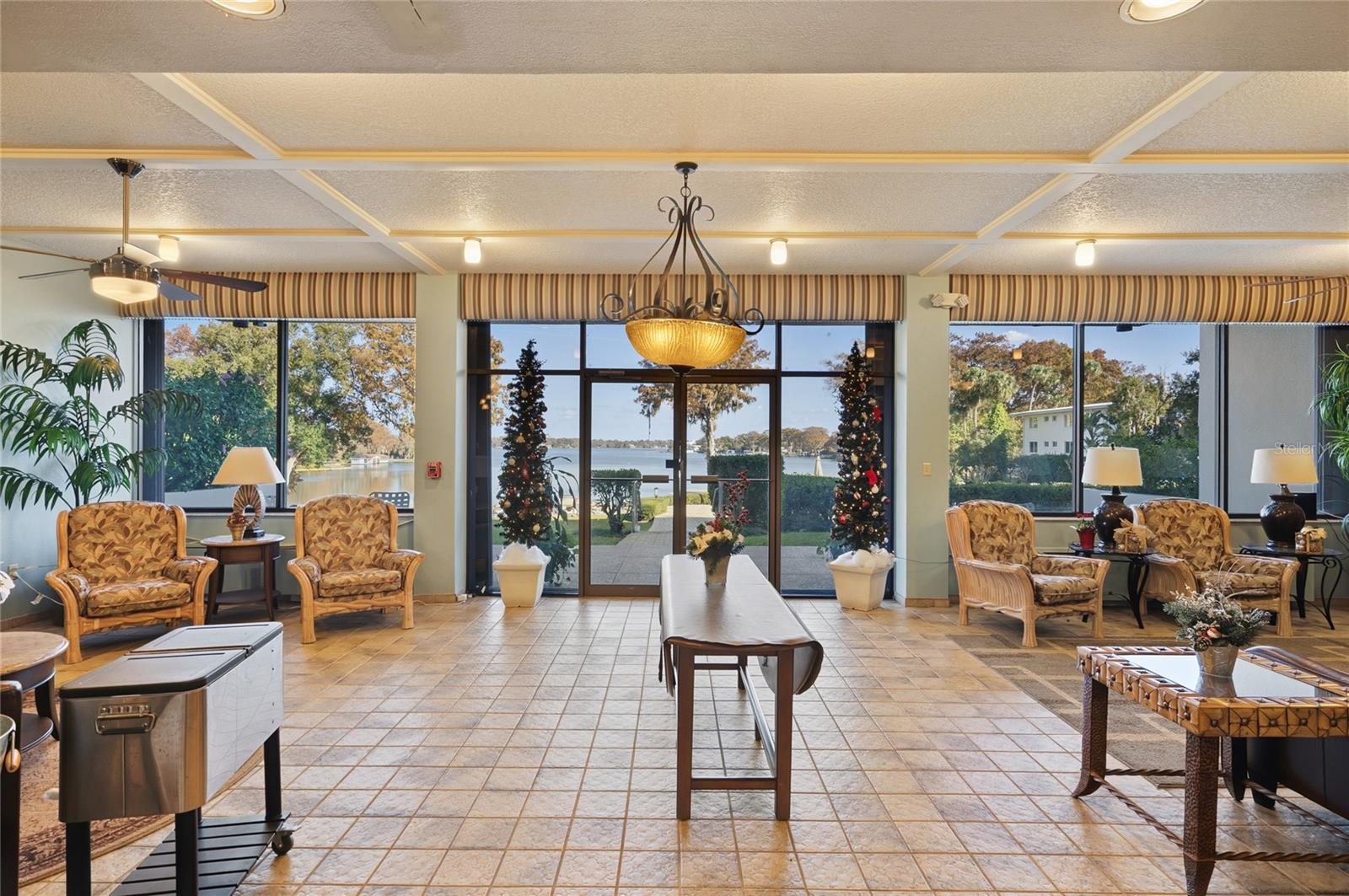 WEST COVE - Residential