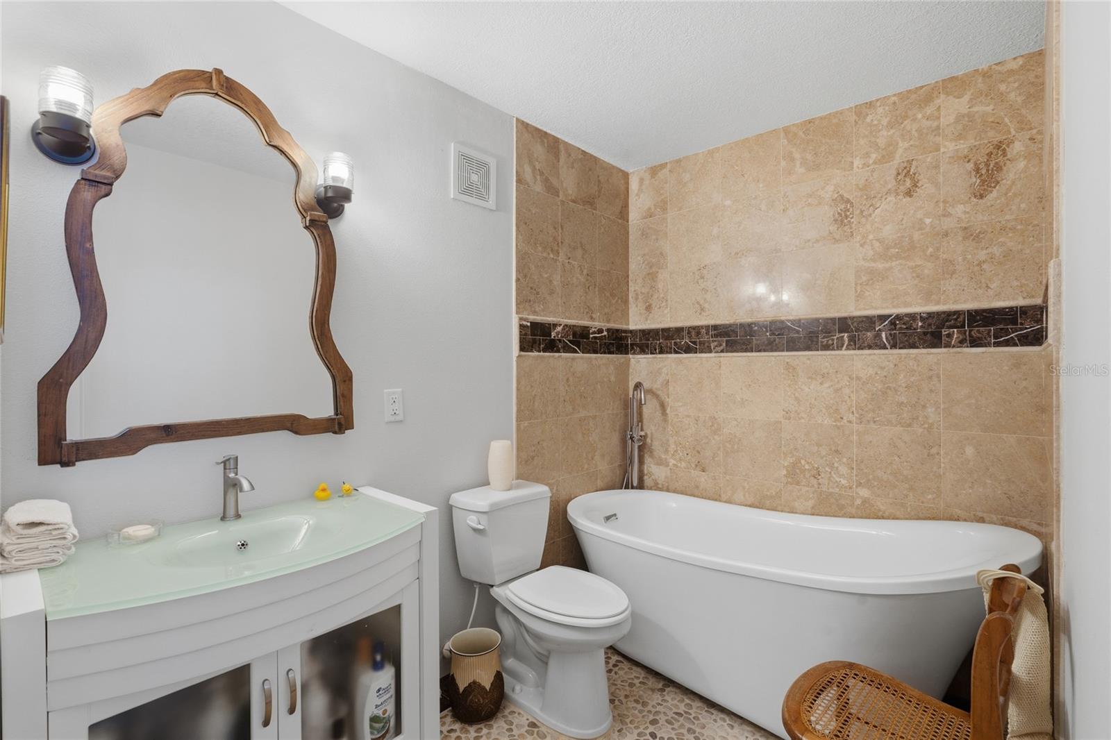 WEST COVE - Residential